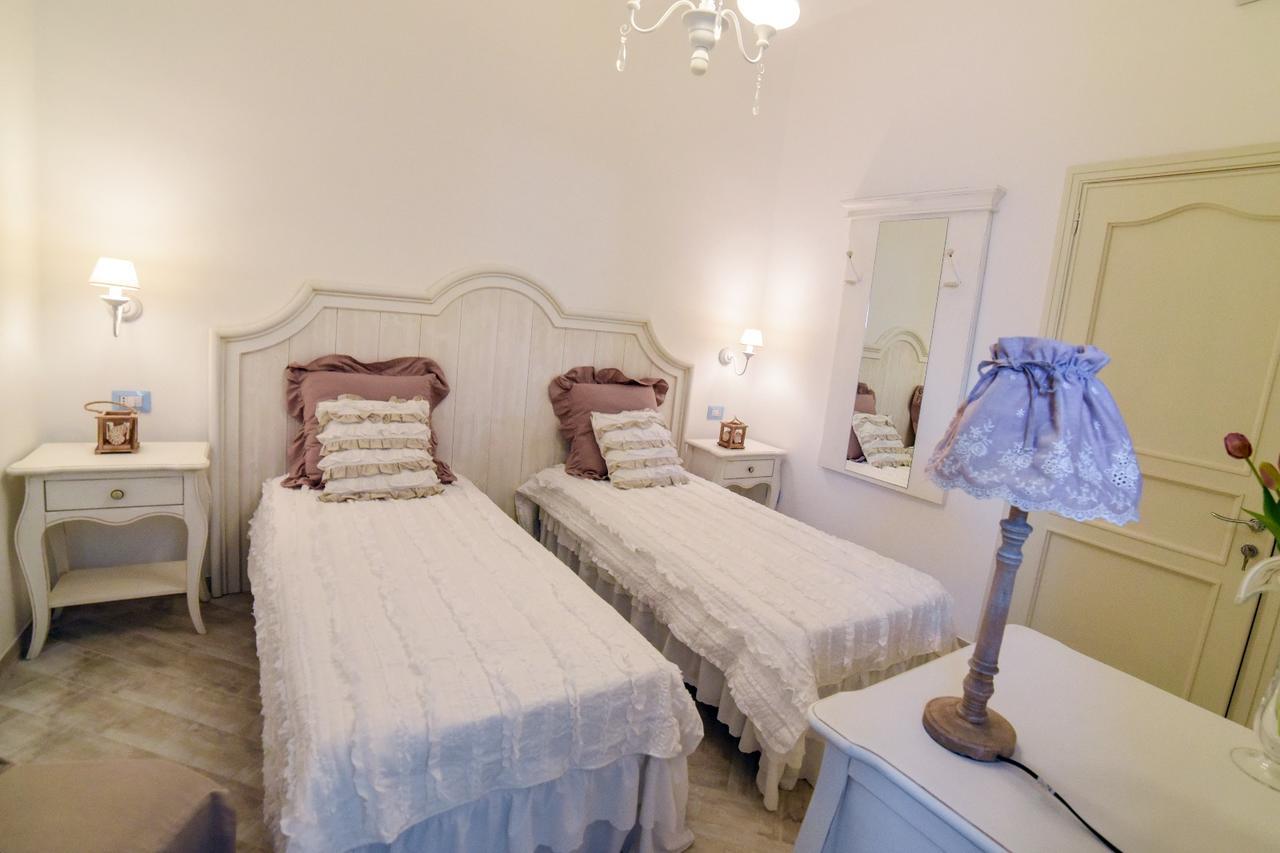 La Casa Di Ada E Gigi Vacanze 切萨雷奥港 外观 照片
